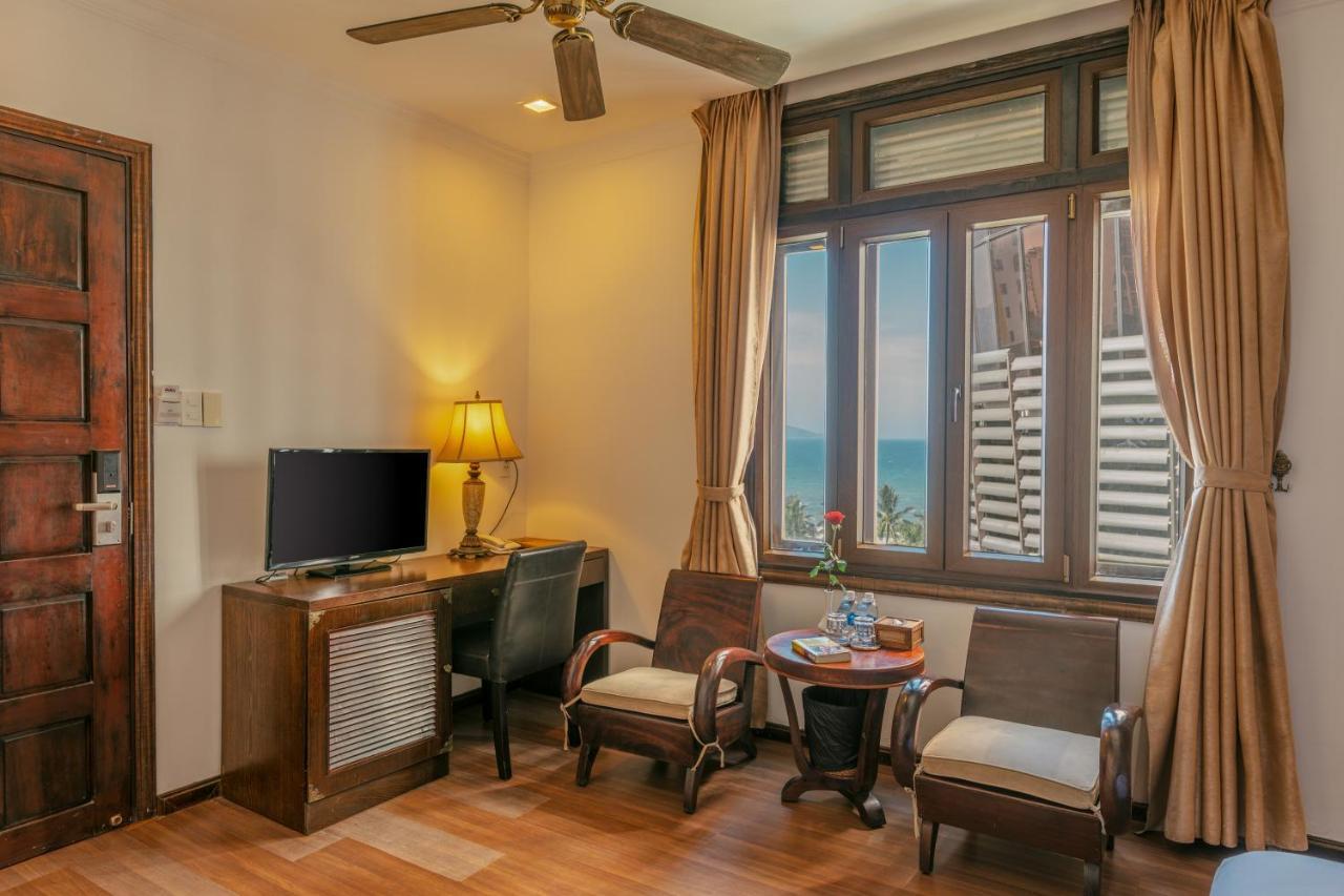 Chu Hotel Da Nang Buitenkant foto
