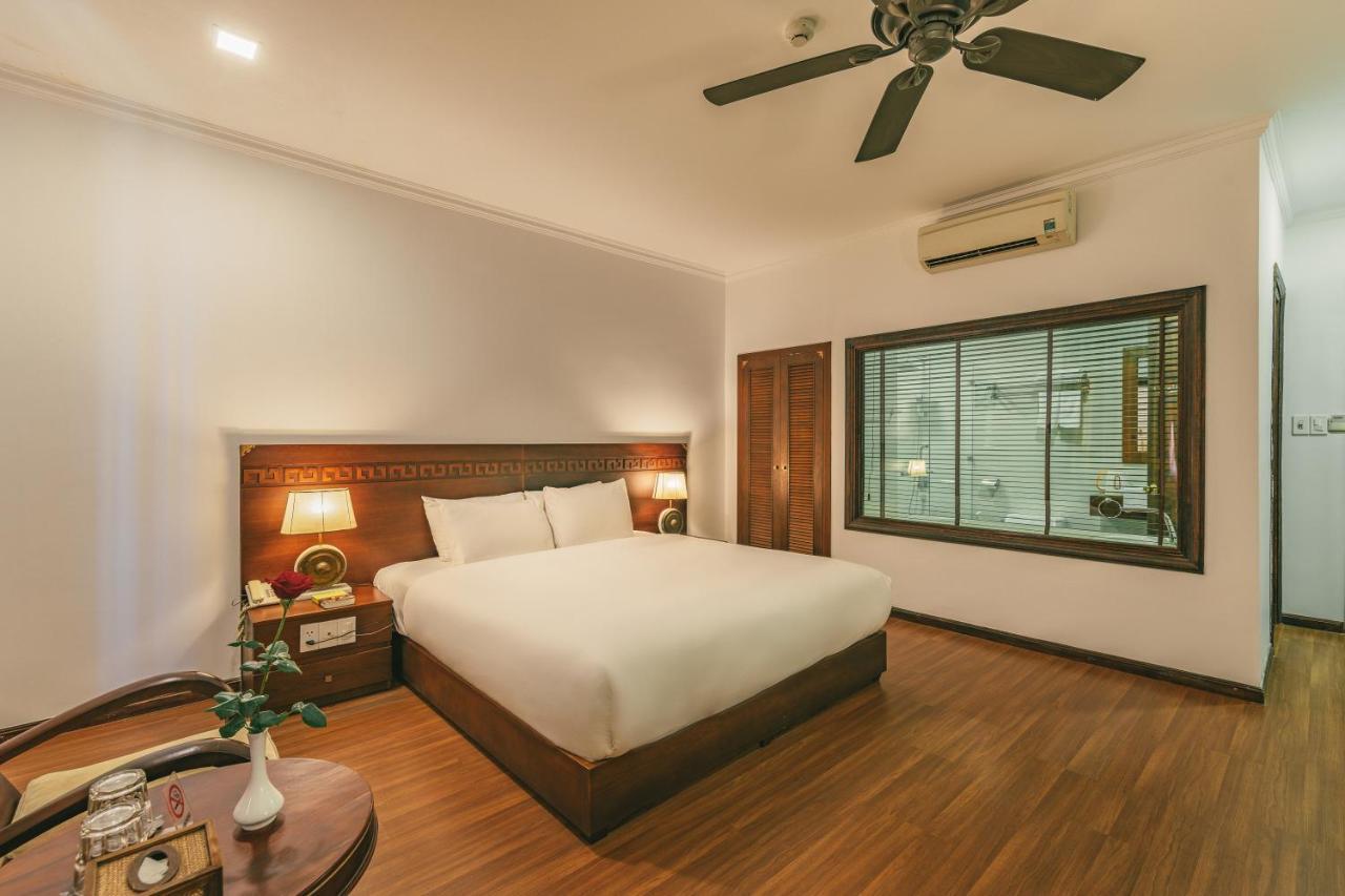 Chu Hotel Da Nang Buitenkant foto