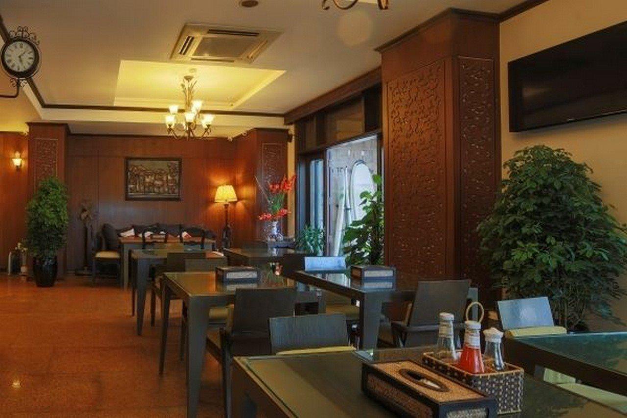 Chu Hotel Da Nang Buitenkant foto