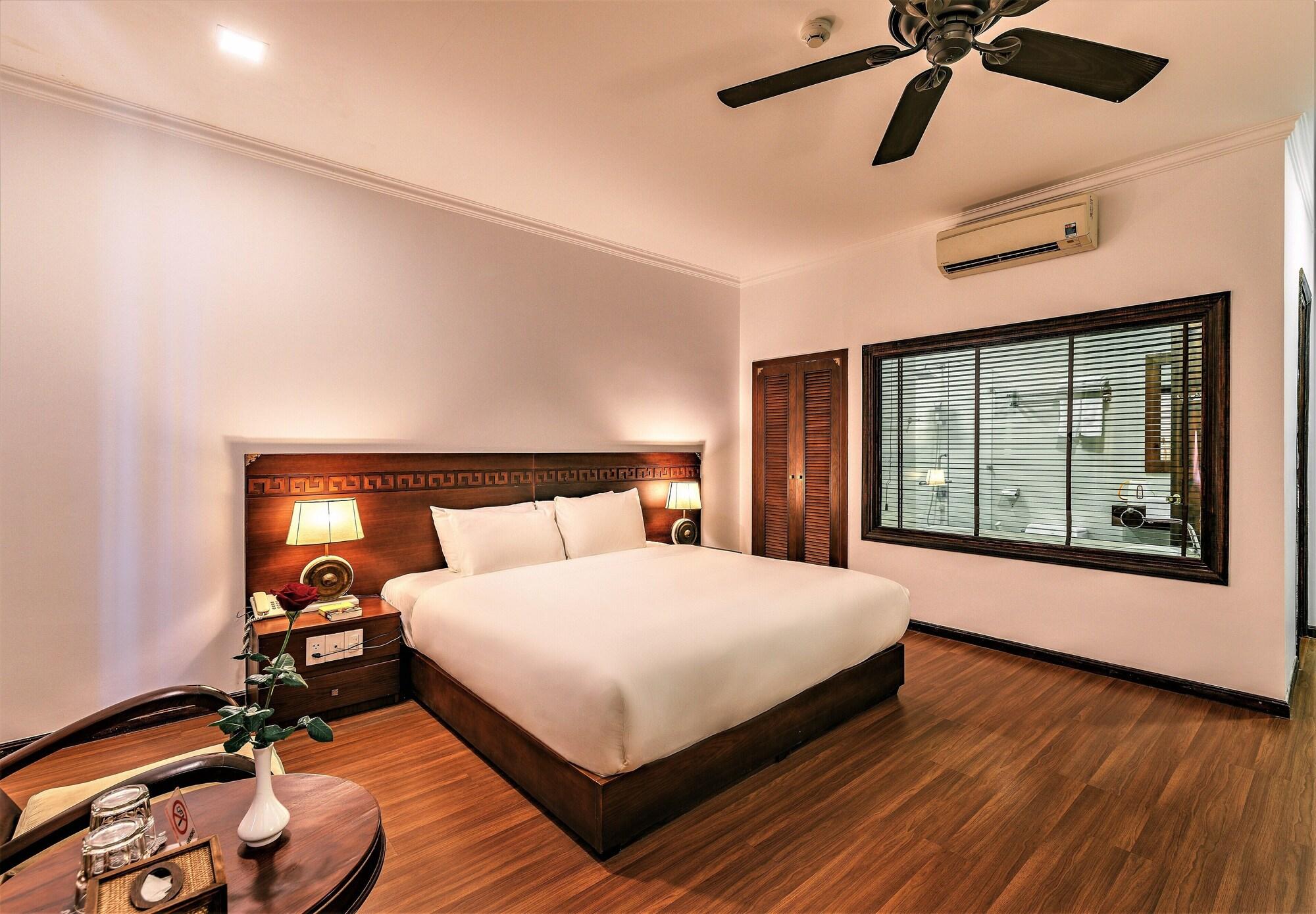 Chu Hotel Da Nang Buitenkant foto