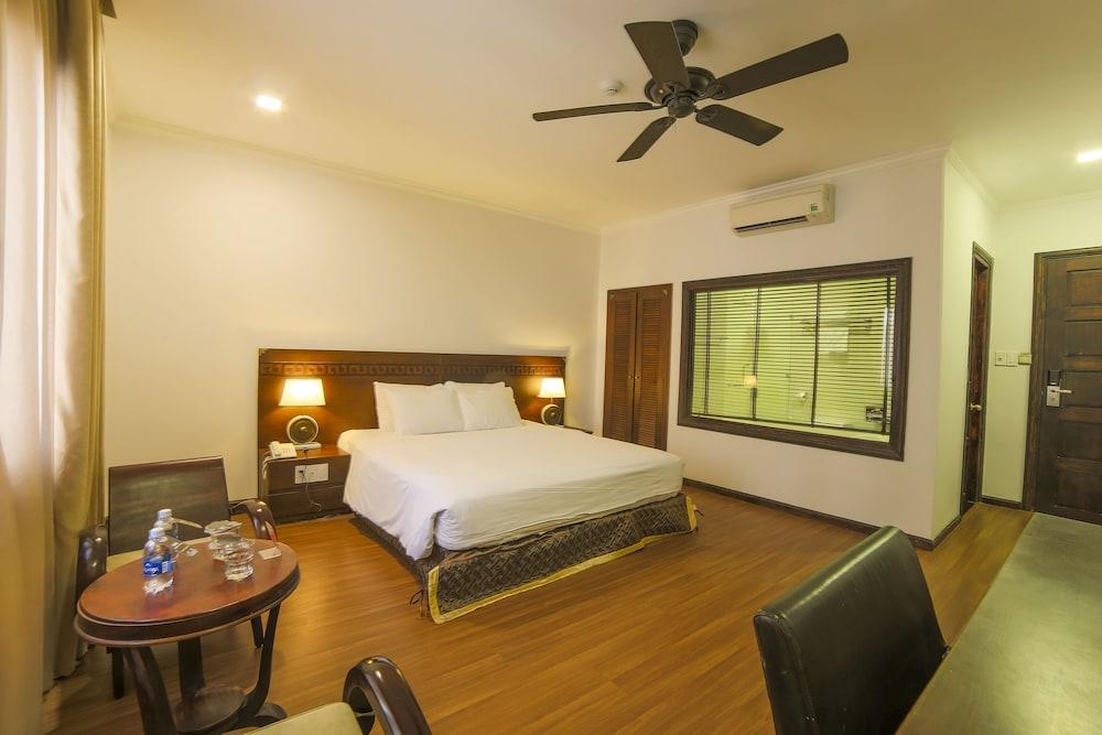 Chu Hotel Da Nang Buitenkant foto