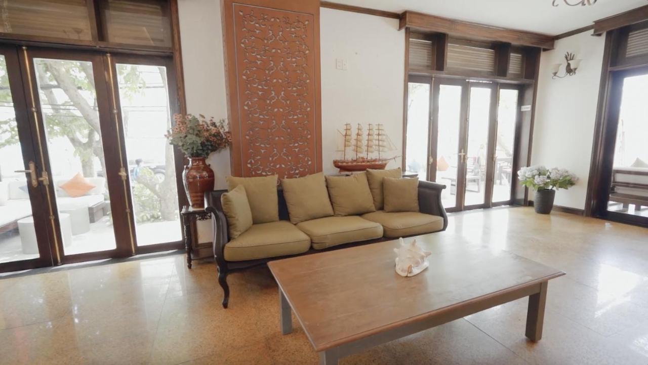 Chu Hotel Da Nang Buitenkant foto